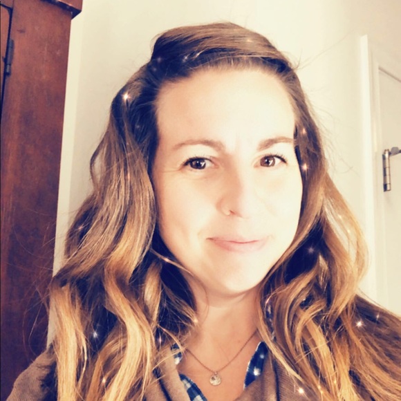 Meet your Posher, Megan - Picture 1 of 1